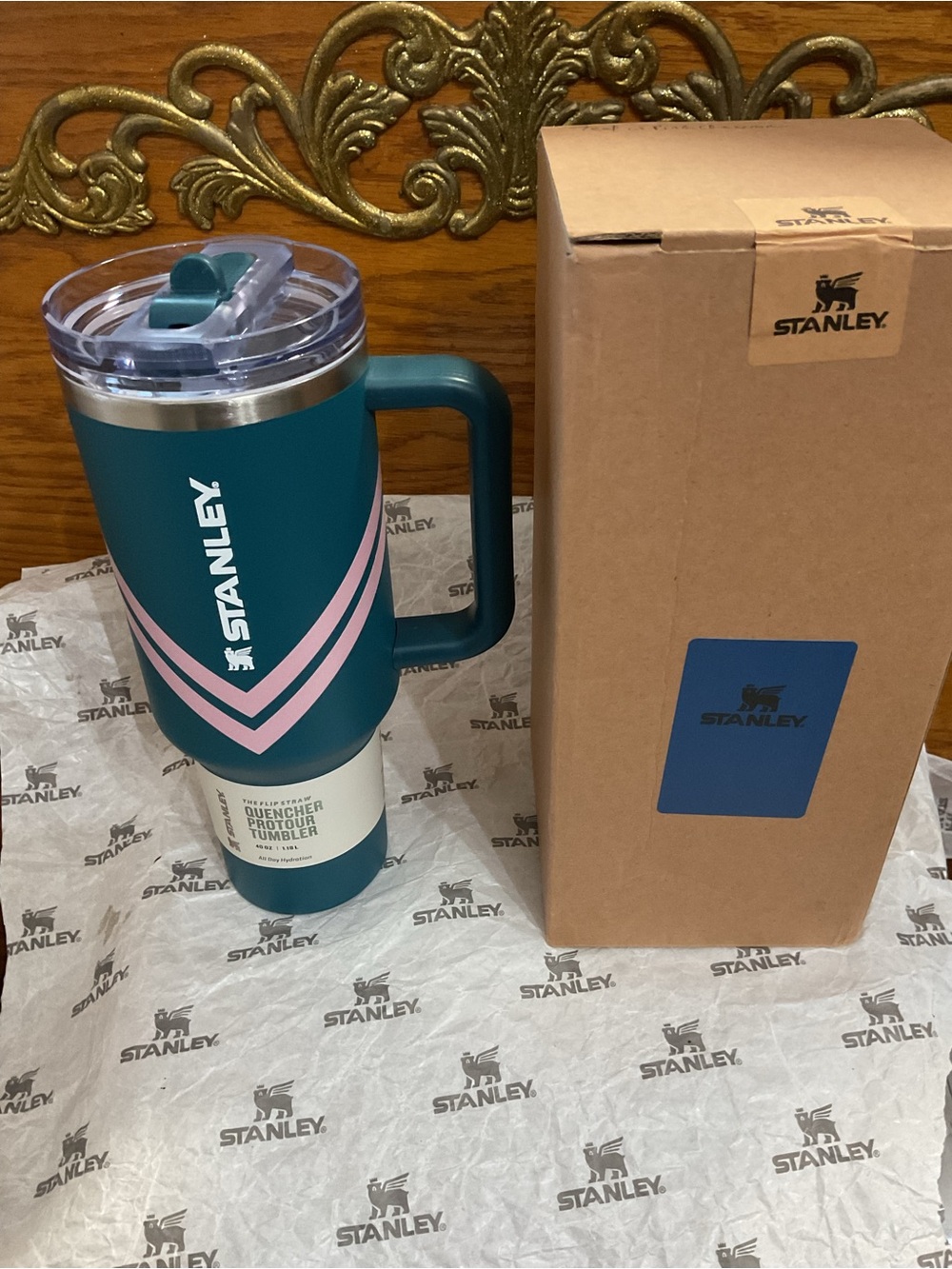 Stanley Teal and Pink Adventure Protour Quencher Travel Tumbler with Handle 40oz